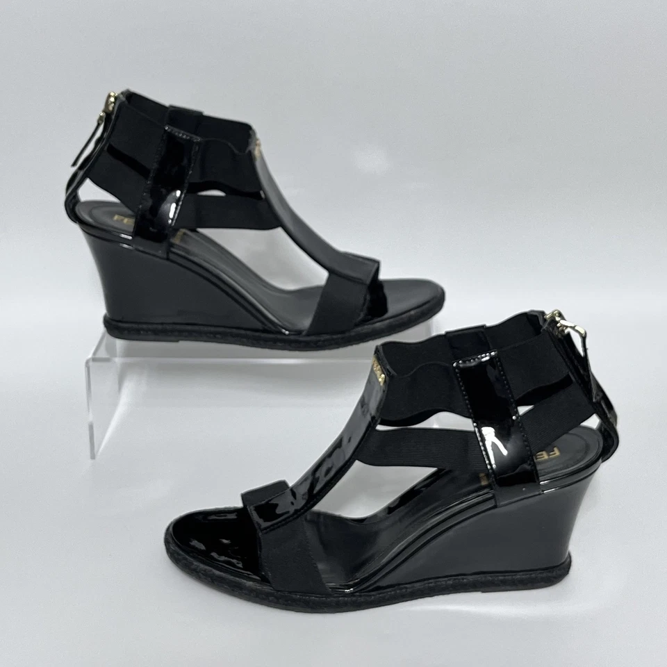 Sandalias Fendi para mujer talla 37 EU charol negro cuña correa en T hechas en Italia Foto 4 de 4