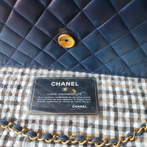 CHANEL Classic Matelasse Lambskin Shoulder Bag Navy Vintage Ext not recolored - Picture 3 of 12
