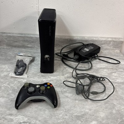 Xbox 360 S Console 1439 With Controller, Power Supply, Hdmi, Controller Power 