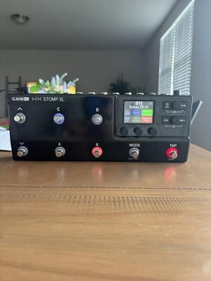 Line 6 HX Stomp XL Digital Multi-Effects Processor Pedal w/ Power Adapter