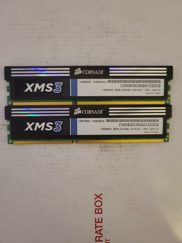 Corsair XMS3 8GB (2x4GB) DDR3-1333 DIMM Unbuffered RAM CMX8GX3M2A1333C9