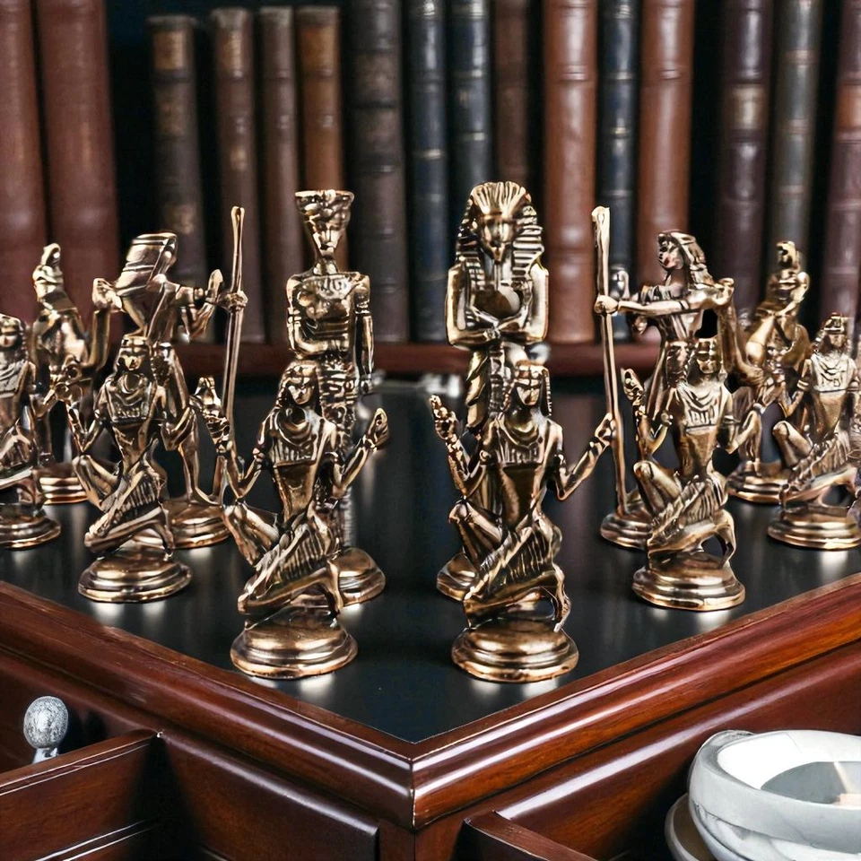 Antique Chess Pieces Only Handmade Large Cleopatra & Pharaoh 🎁 Christmas Gift - Image 3 of 4