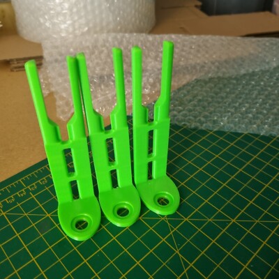  Snag Bars / Ears for Bite Alarms  Pack of 3 for carp fishing all colours 