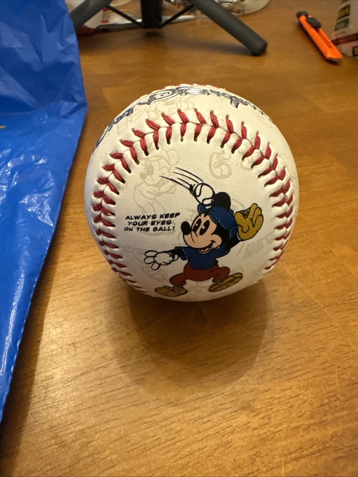 2 BÉISBOL COLECCIONABLES WALT DISNEY WORLD 2000 con bolsa original Foto 4 de 4