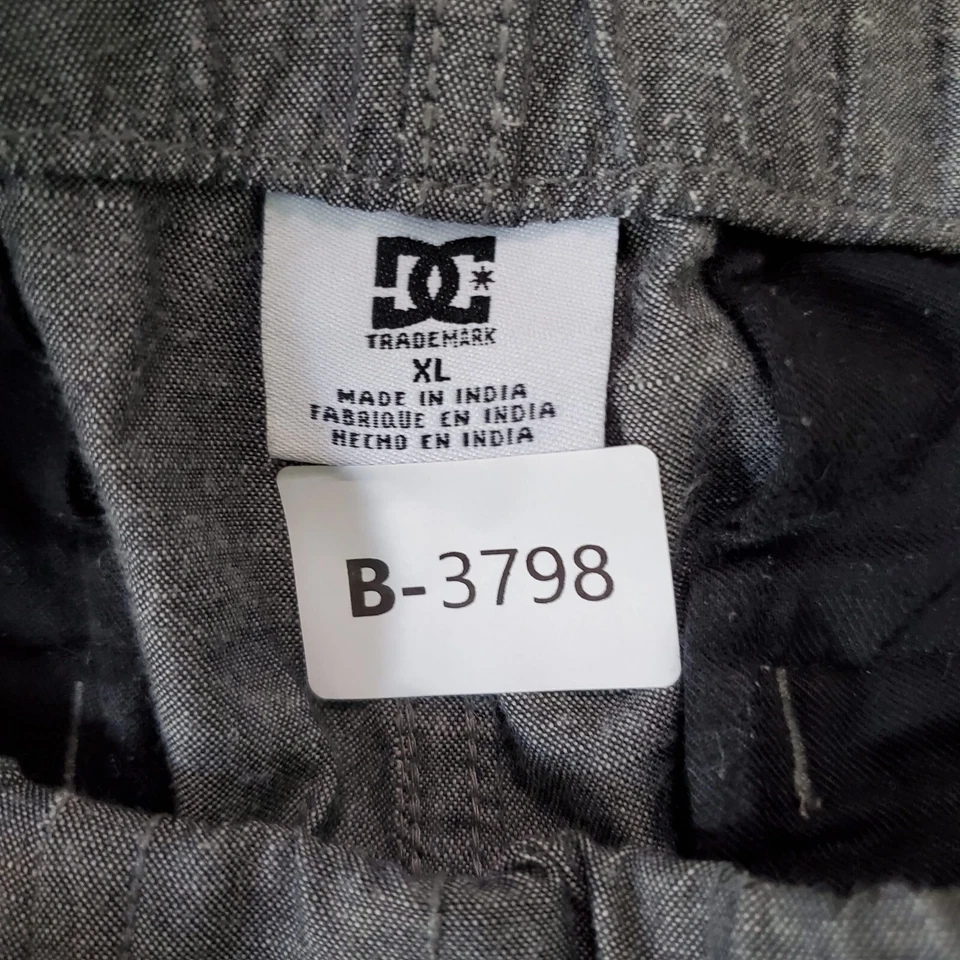 DC Shoes Hombres Pantalones Cortos XL Gris Chino Bolsillos con Cordón Tiro Alto 10" Entrepierna LEER Foto 2 de 4
