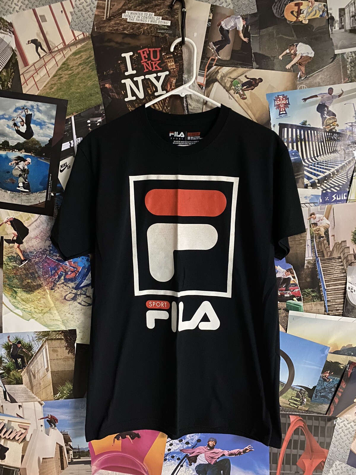 T shirt Fila Logo Spell Out nera taglia media