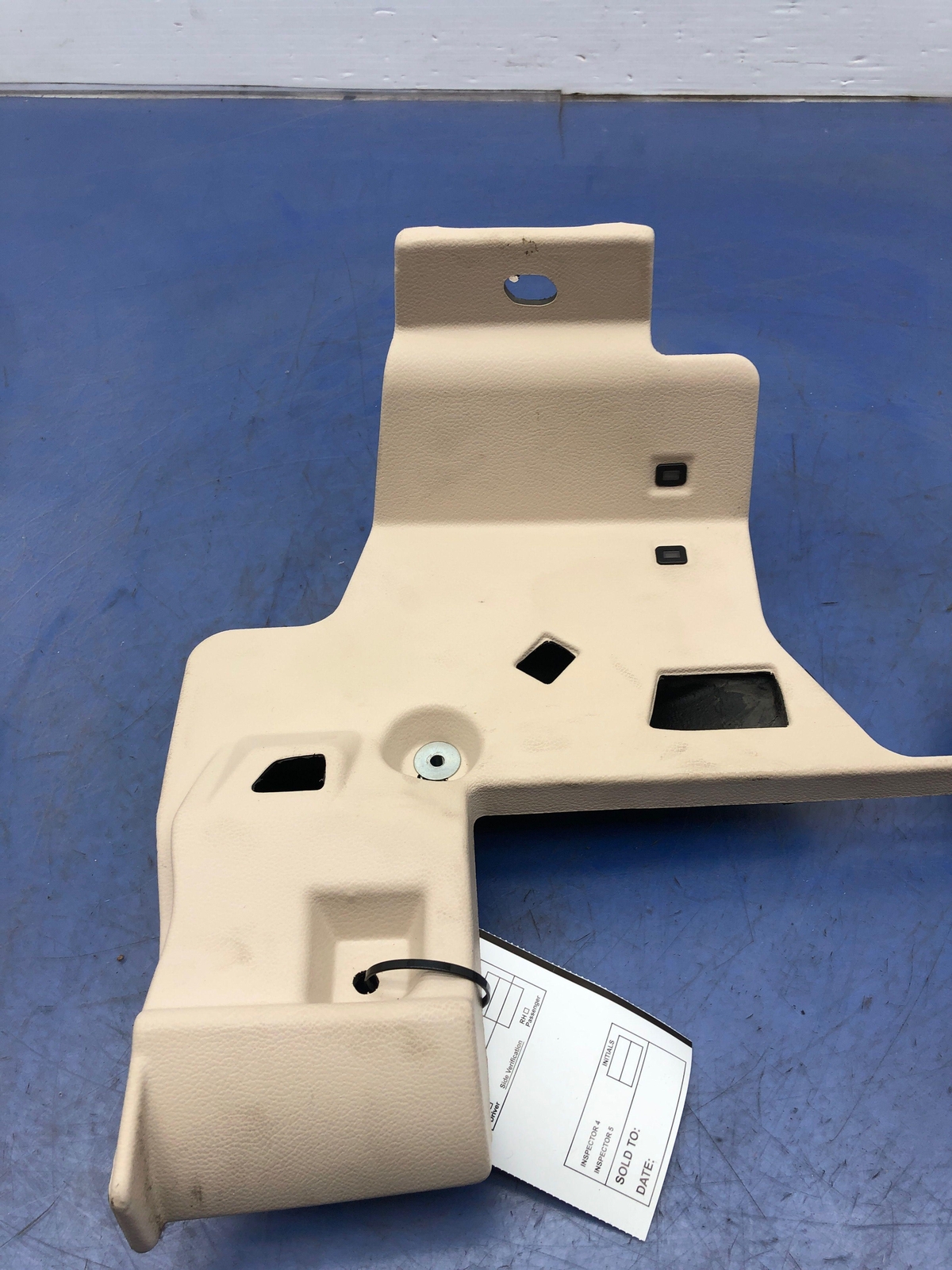 2014 - 2020 MASERATI GHIBLI M157 OEM FRONT LEFT LOWER DASH PANEL TRIM *STAINS*