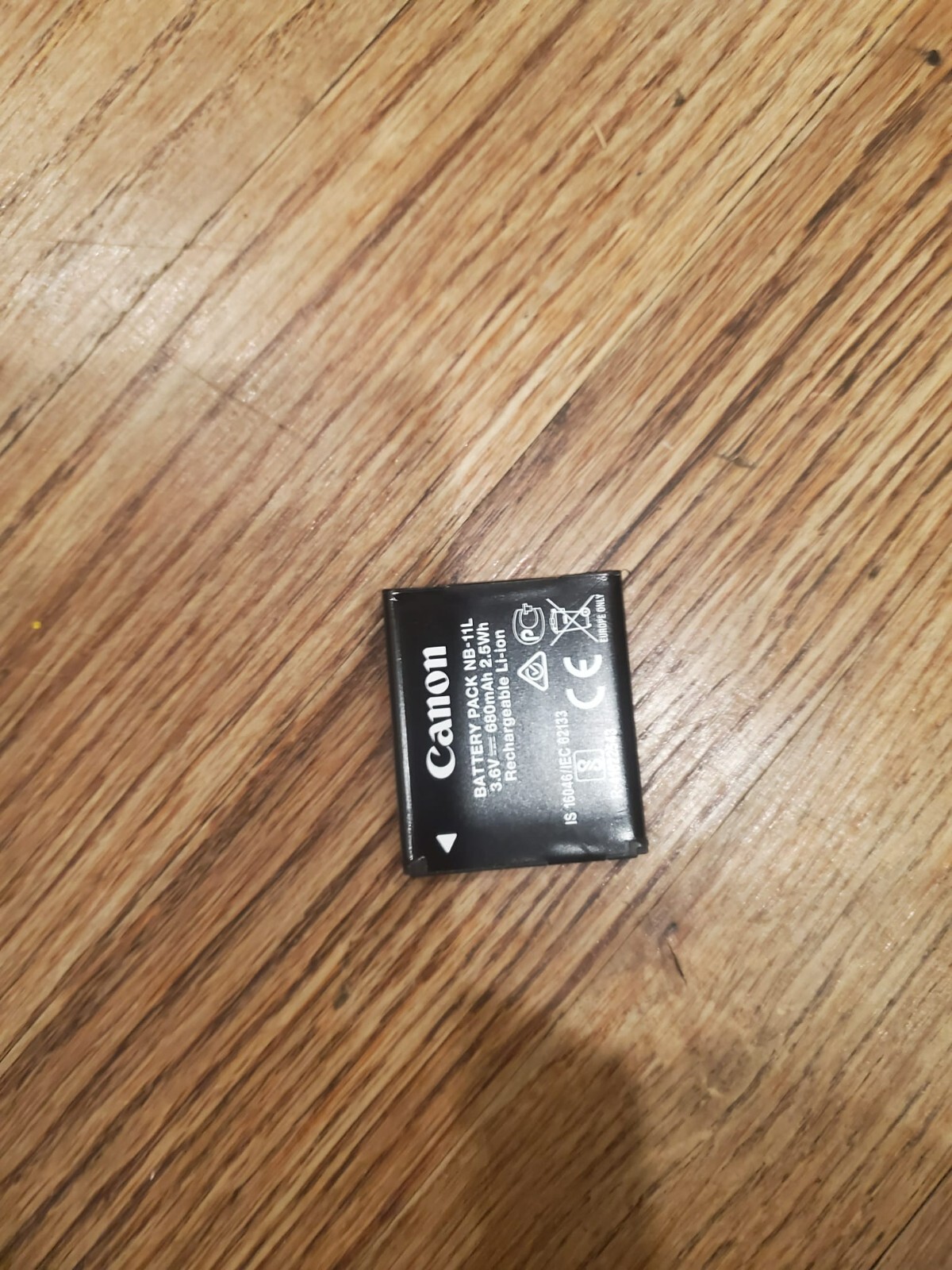 CANON PowerShot ELPH 180 Pristine Condition with SD Card, Charger, Case