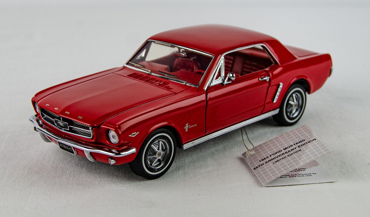 Franklin Mint　1/48　塗装済み完成品　マスタング Franklin Mint 1965 Ford Mustang Hardtop 45th Anniversary