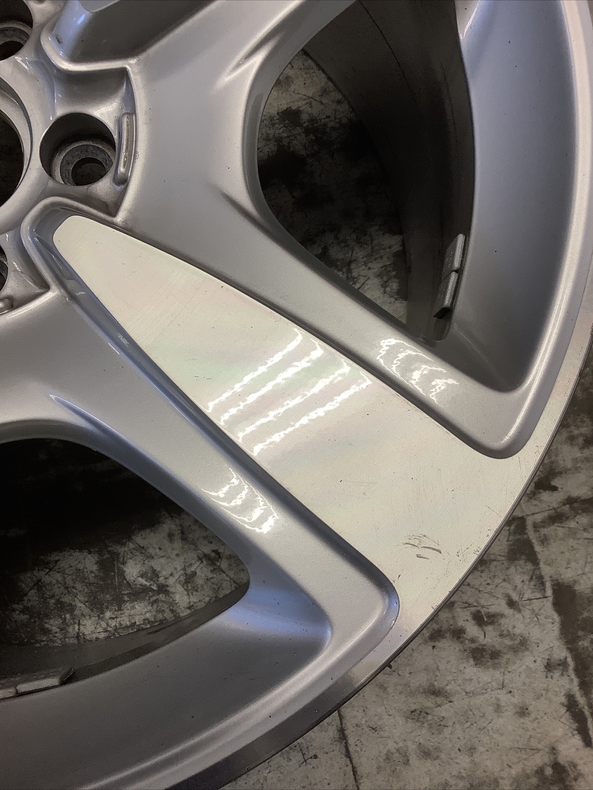 Bentley Continental 2004-08 98175 aluminum OEM wheel rim 19 x 9 CNC SILVER USED