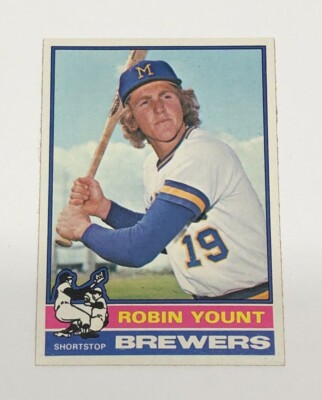 1976 Topps ROBIN YOUNT #316 *** Centered, Great Color, Sharp Corners!!!