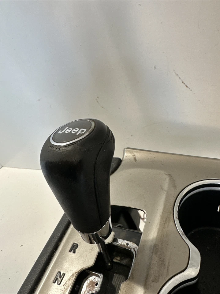 Jeep Grand Cherokee Gear Selector Lever Automatic P52124792Ab 3.0 Crd 2012 - Image 3 of 4