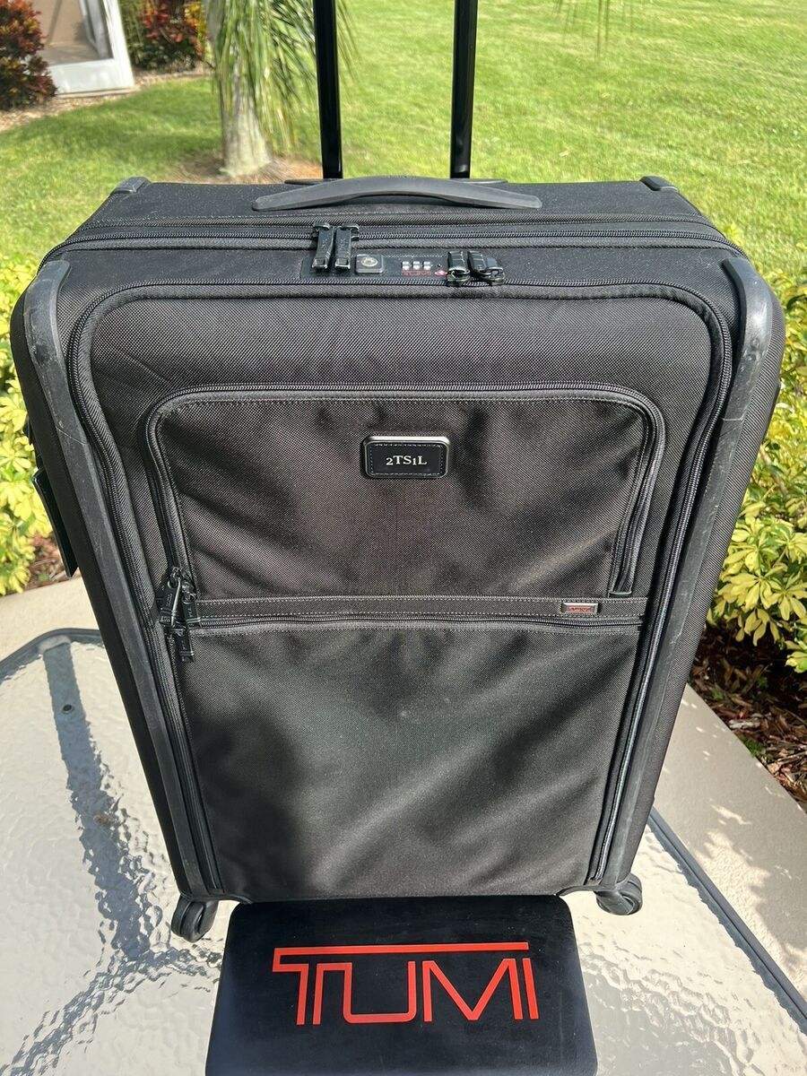 Tumi Alpha 3 Extended Trip 31” Expandable 4 Wheeled Packing Tumi Alpha 3 Extended Trip 31” Expandable 4 Wheeled Packing