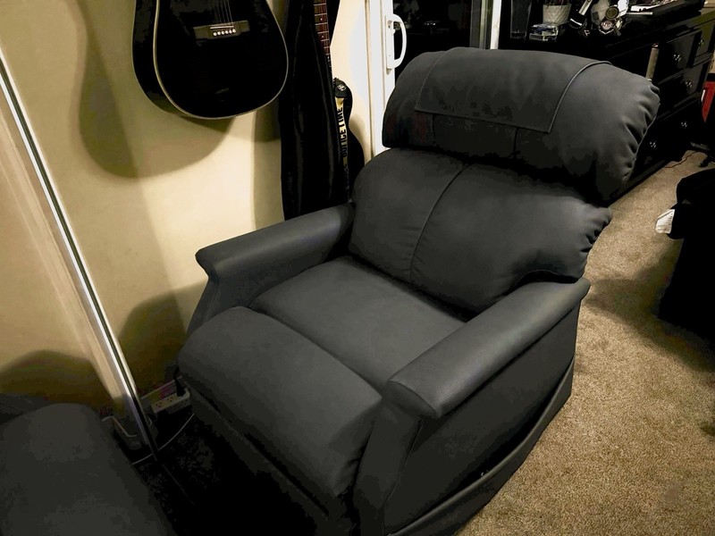 Golden Technologies Electric Lift Chair Recliner, Remote Control, Blue