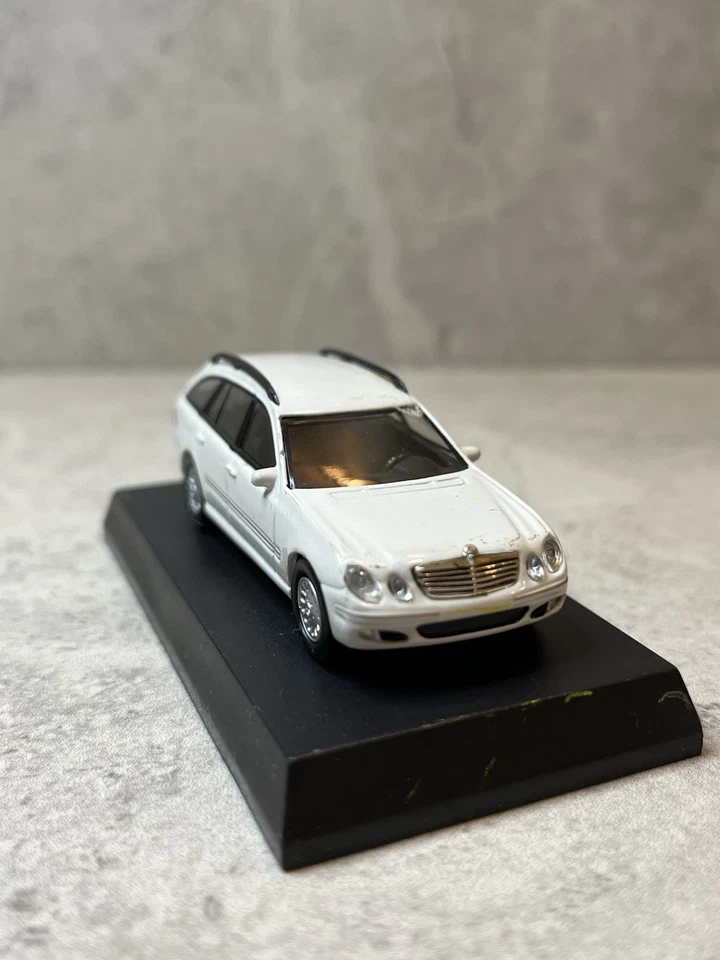1/64 Kyosho спасибо Mercedes-Benz тип E320 белый - Изображение 2 из 4