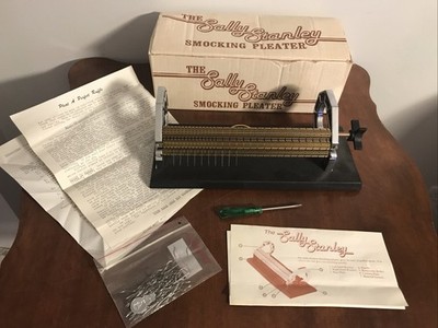 Vintage Sally Stanley Smocking Pleater 24 Rows With Extra Needles