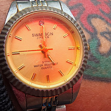 SWARSON Damen Armbanduhr Quarz Analog Edelstahl zweifarbig Datum 3 ATM