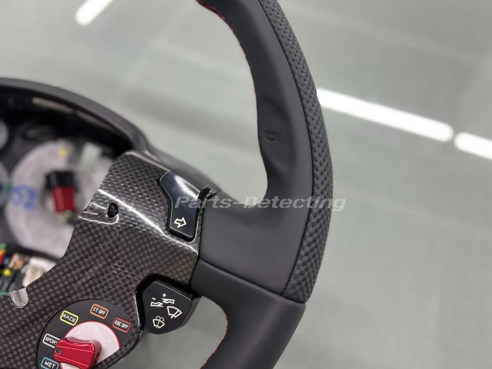 Volante de cuero carbono negro con cambio para Ferrari 488 2016-2020 Foto 4 de 4
