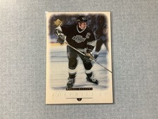 Wayne Gretzky Los Angeles Kings 1994-95 Upper Deck SP Premier Insert Card #17
