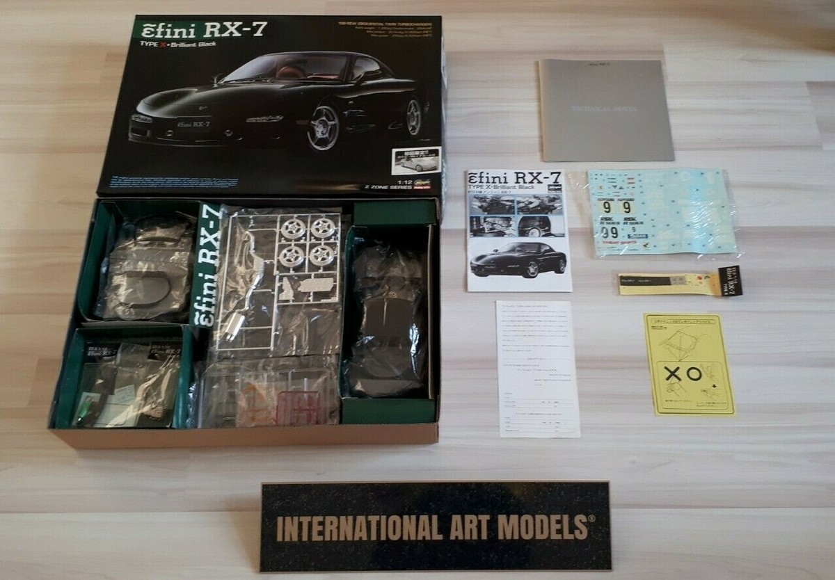 MAZDA EFINI RX-7 TYPE X BLACK in 1:12 scale | HASEGAWA | no OTAKI