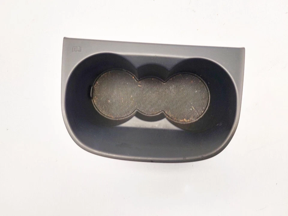 AUDI A1 8X 2011 CONSOLA CENTRAL DELANTERA PORTAVASOS BANDEJA 8X0862533 Foto 2 de 4