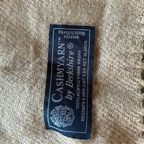 2 Scarves Jeffrey Banks Plaid Cashmyarn Berkshire Scarf Casual Winter Business - Picture 7 of 7