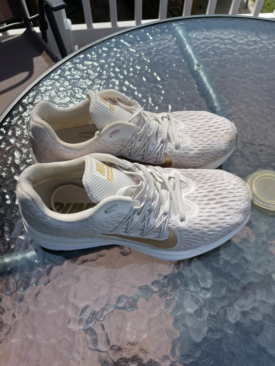Nike women s air zoom top winflo 5 running shoes white