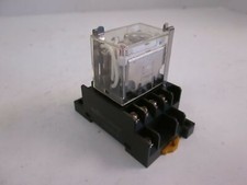 Omron Relay LY4N 100/110 VAC w/ Base