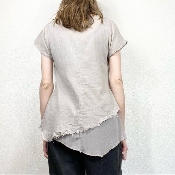 BCBGeneration Beige Distressed Layered Blouse Siz… - image 3
