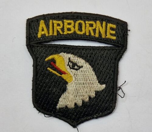 Vintage US Army 101st Airborne Division Embroidered Cloth Formation Flash Patch - Foto 1 di 6