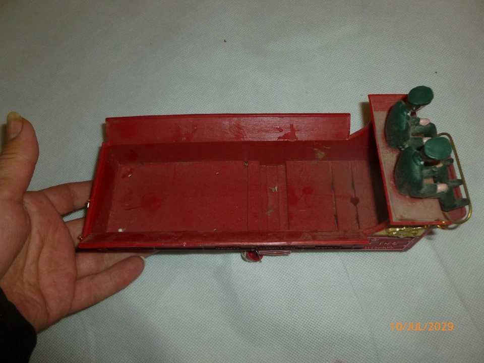 Tapa de camión de plástico Budweiser vintage solo parte 3654 roja Foto 4 de 4