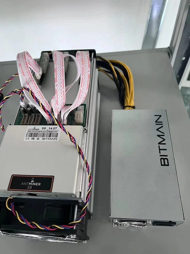 Used Bitmain Antminer S9 13.5T Bitcoin Miner Asic BTC With PSU Power Supply - Image 2 of 4