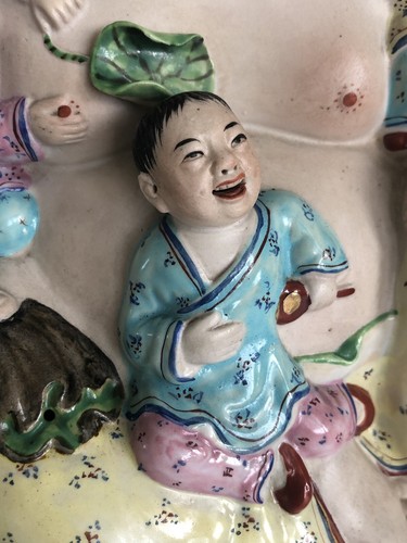 Vintage Chinese Famille Rose Porcelain Laughing Buddha With Children Statue - Picture 6 of 12