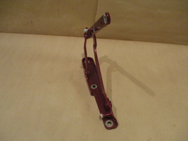 Maserati Coupe Spider  - LH Rear Trunk Lid / Bonnet Hinge 384700105