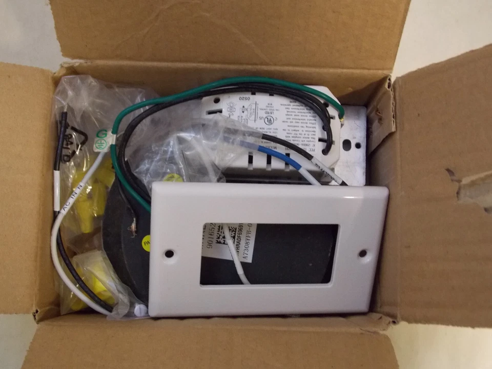 Hinkley 980017FWH-016 Wifi Wall Control Oasis 5 in. , White - Image 3 of 3