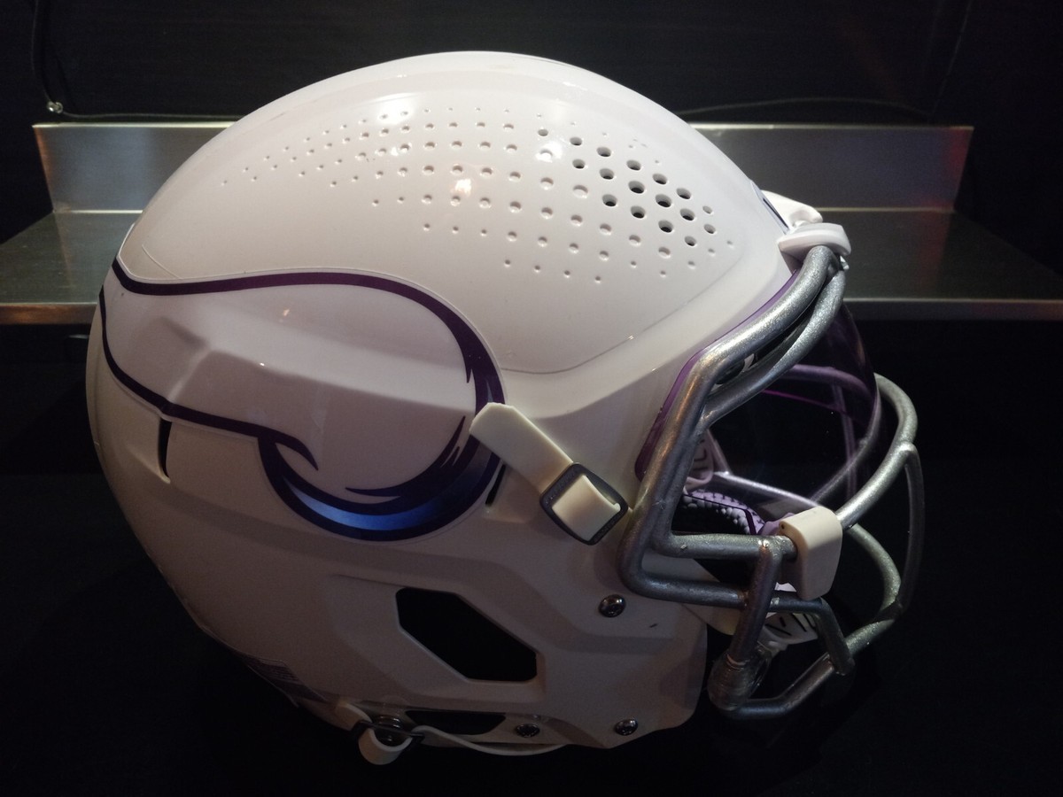 Minnesota Vikings WINTER WARRIOR Football Helmet VICIS ZERO Minnesota Vikings WINTER WARRIOR Football Helmet VICIS ZERO