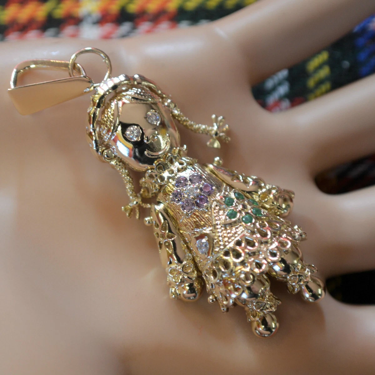 9 ct GOLD second hand stone set movable rag doll pendant
