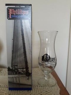 Souvenir Glass Phillips 45th Anniversary Seafood Restaurant