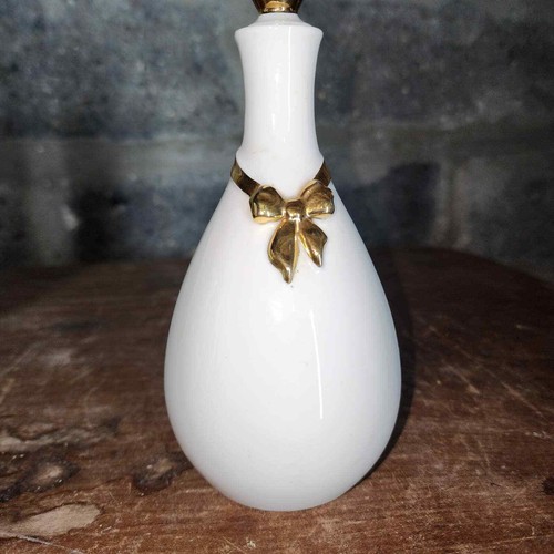 MATSON hand painted vintage white and gold elegant perfume bottle - Picture 3 of 7