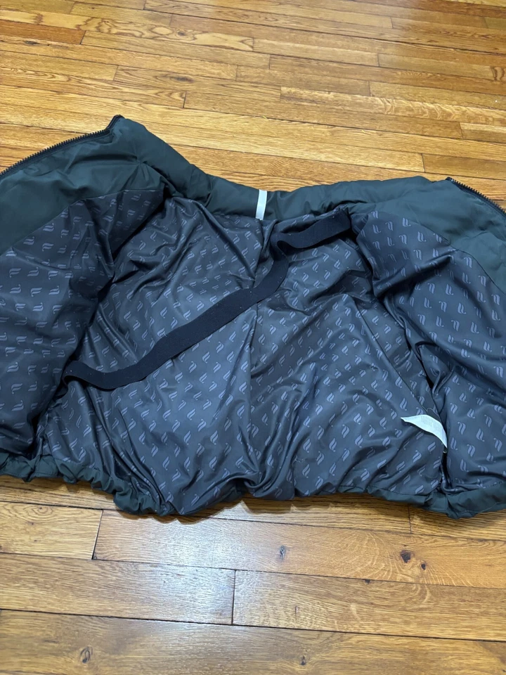 Fabletics Womens Wander Cropped Puffer Jacket Coat Size XL Gray Full Zip - Image 4 of 4