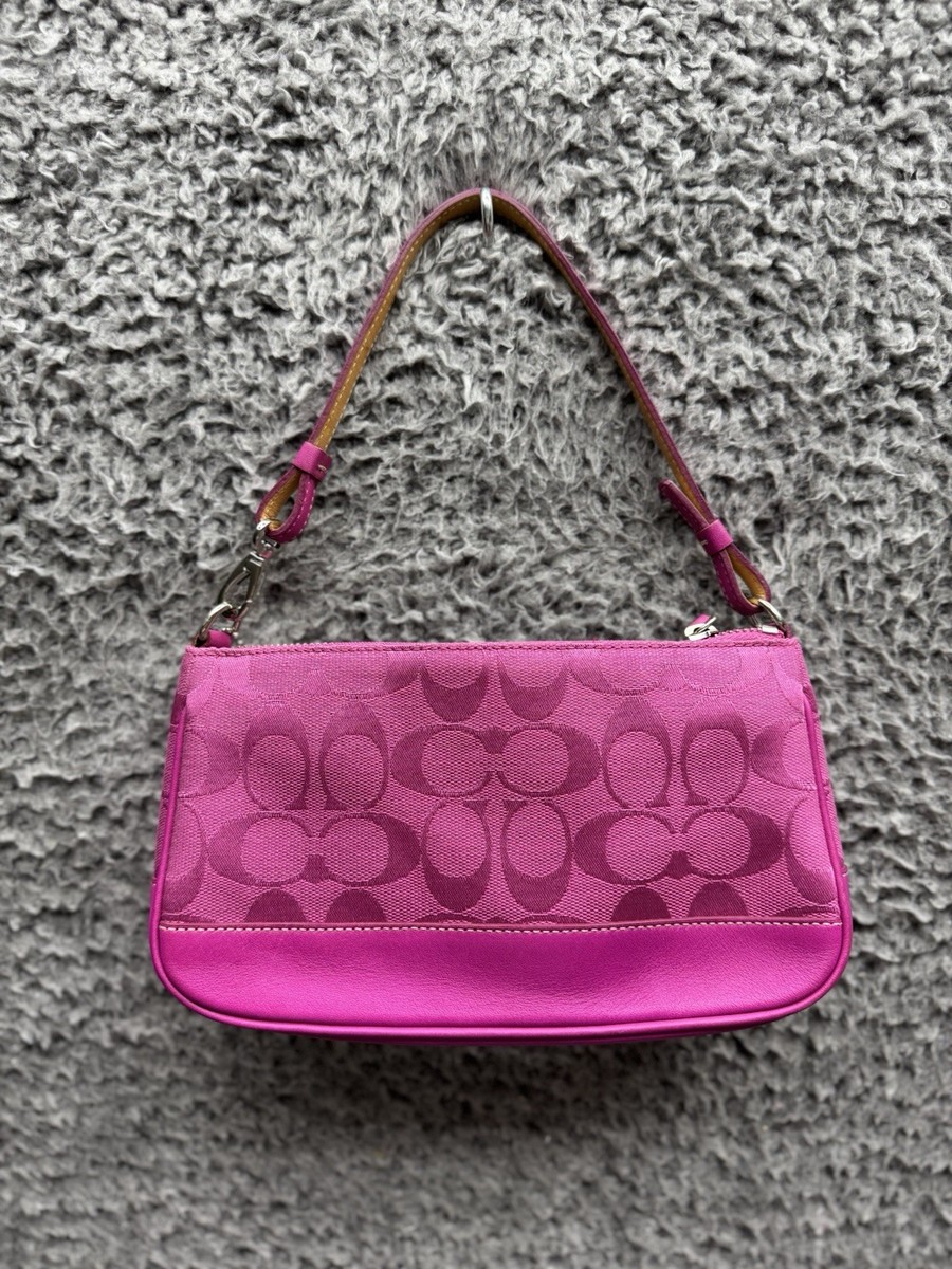 バッグ Coach Hamptons Demi Baguette Bag Purple Coach Demi Baguette Bag Purple Pebble Leather White Strap
