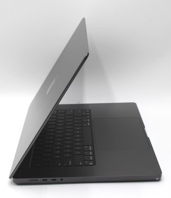 Apple MacBook Pro M3 Max A2991 -36GB -1TB SSD -Tahoe OS -Space