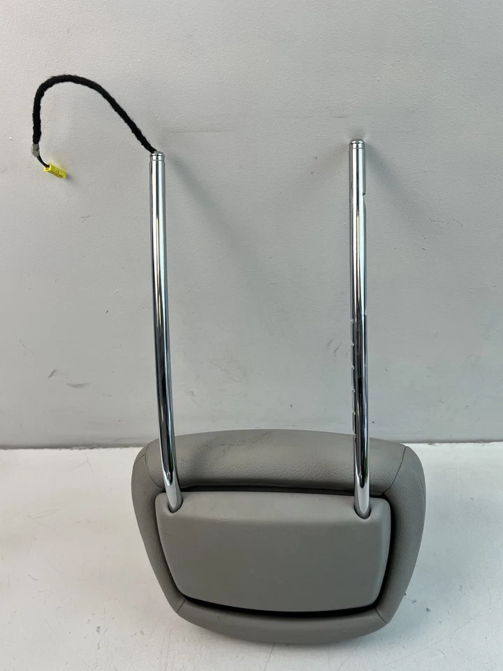 2013-2014 MERCEDES C250 C300 C350 W204 FRONT LEFT or RIGHT SEAT HEADREST (Beige) - Image 4 of 4