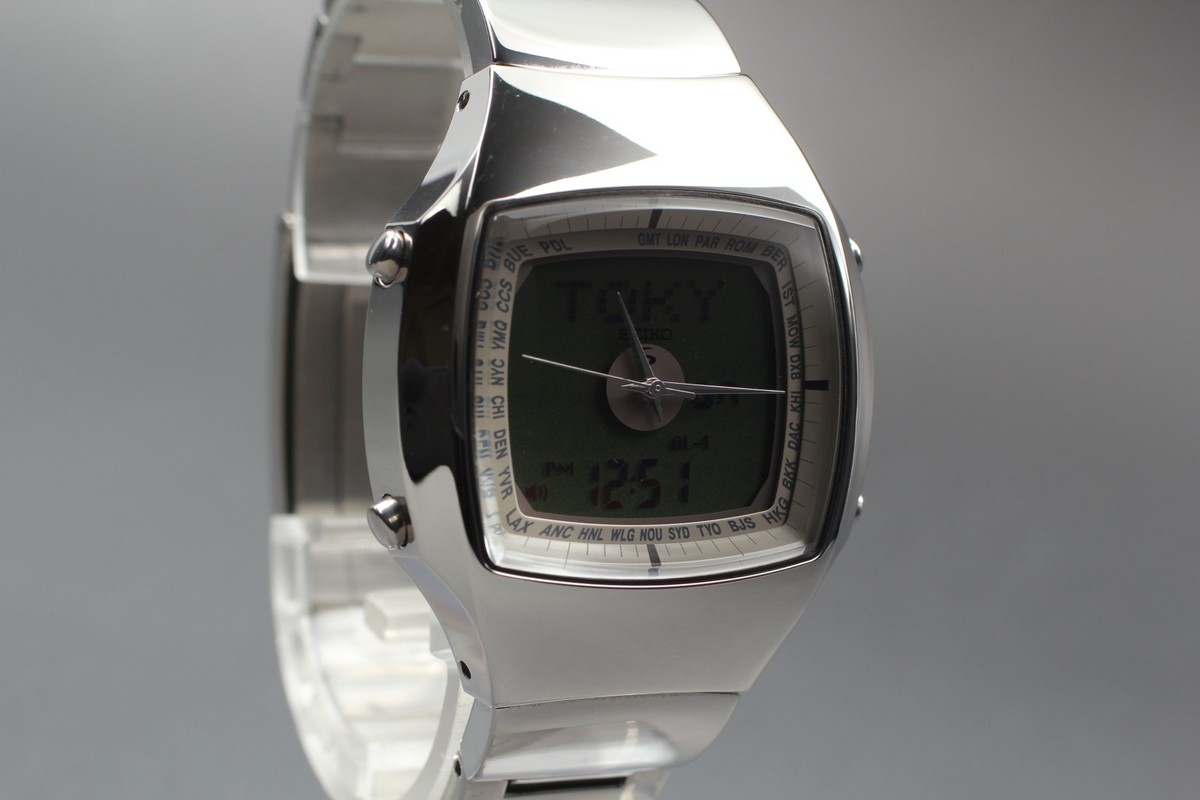 Vtg1997 Seiko R-SUS H022-5000 World Timer Alarm Chronograph Qz