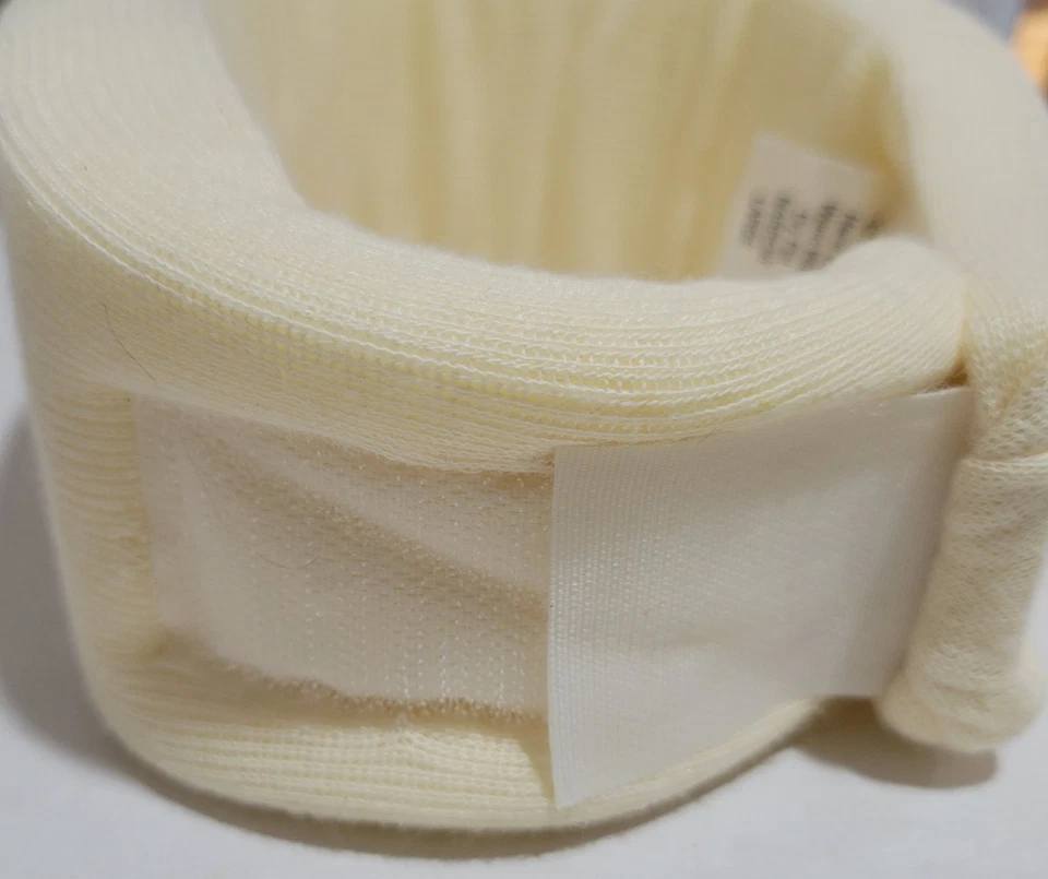 Colar cervical Drive grande branco suporte estreito ajustável se encaixa na maioria das RTLPC23289 - Imagem 3 de 4