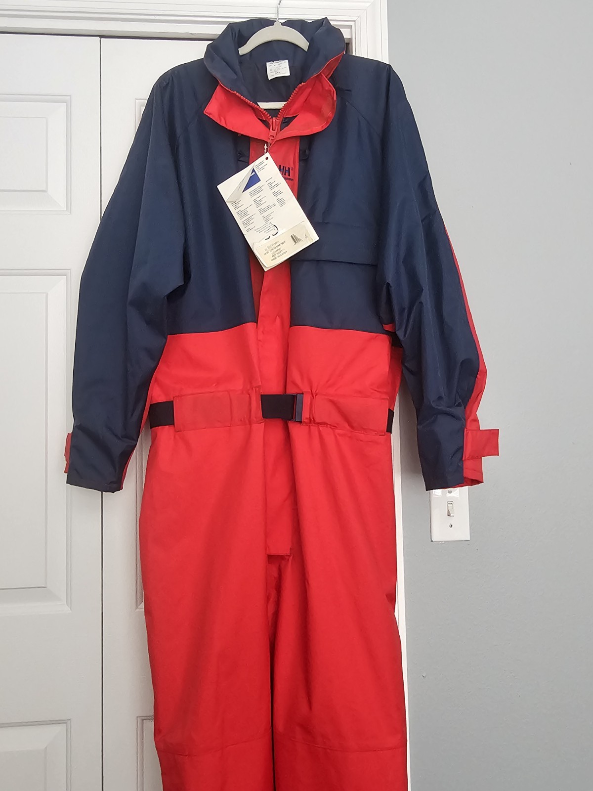 Helly Hansen XXL Red Navy Ski Snowsuit Men's Insulated Belte
