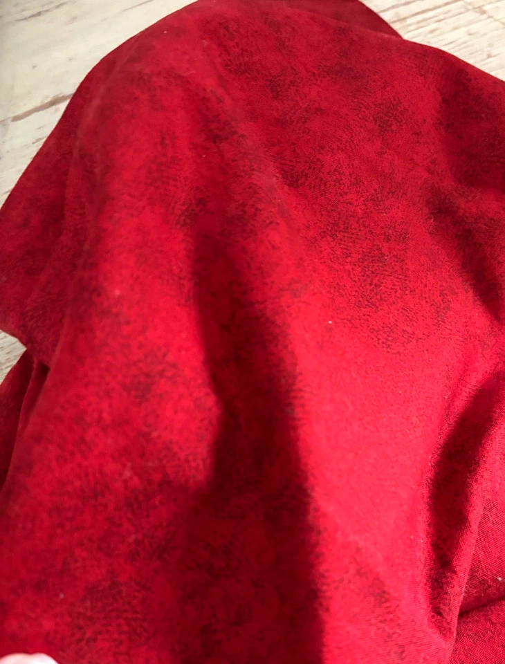 Vtg  2 Yd DEBBIE MUMM Dark Red FABRIC Safe Harbor SOUTH SEAS Texture PRINT Quilt - Image 3 of 4