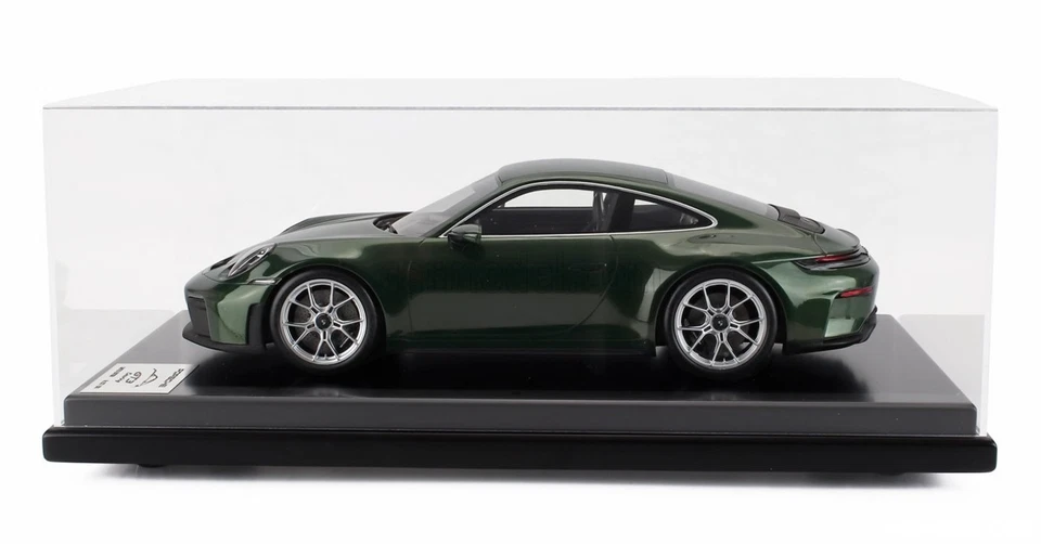 1/12 Spark Porsche 911 992.2 GT3 Touring Package Oak Green w/ Display Case - Image 4 of 4