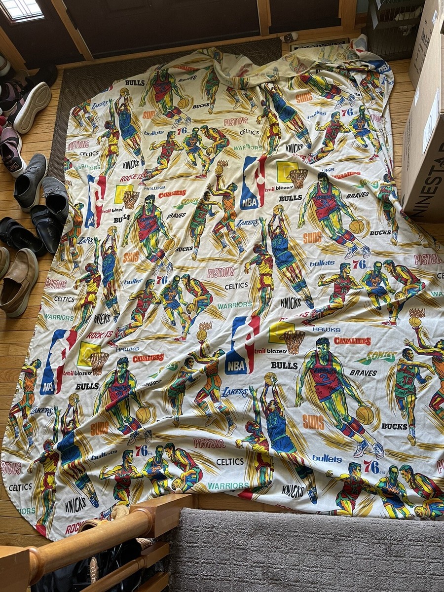 Vintage NBA Bed Spread Basketball Team Bulls Bucks Hawks ABA 96x74