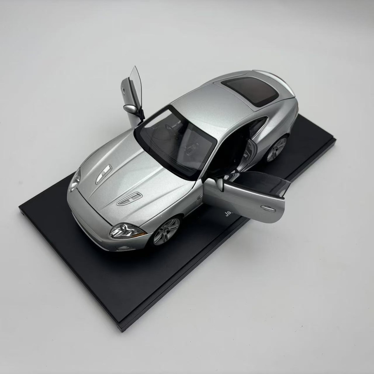 Autoart 1/18 Jaguar XKR Silver Alloy Openable Car Model Rare | eBay